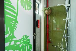 Reddoorz Hostel Kallang Mrt Sg Clean Certified Singapura Promo Terbaru 2020 Rp 144636 Foto Hd Ulasan