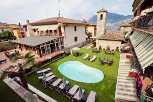 艾斯特之家住宿酒店 - 提尼亚类