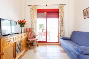 Bonito apartamento en campo de golf con piscina