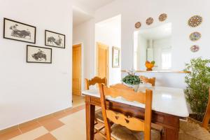 Bonito apartamento en campo de golf con piscina