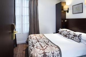 Classic Room room in Hôtel Paris Louvre Opéra