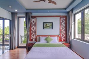 Phòng Deluxe Giường Đôi Có Ban Công (Deluxe Double Room with Balcony)