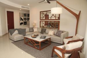 Petit Luxe Las Gavias Grand 217