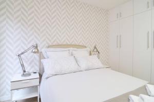 Apartment in Cava Baja Centre Madrid by Batuecas