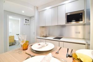Apartment in Cava Baja Centre Madrid by Batuecas