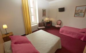 Hotels Hotel Le Foch : Chambre Triple