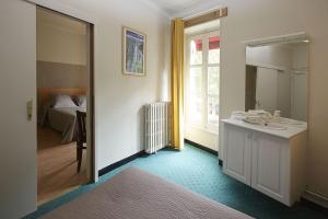 Hotels Hotel Le Foch : photos des chambres