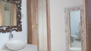 Villa Ummangur 2 BR Private Villa Near Lovina