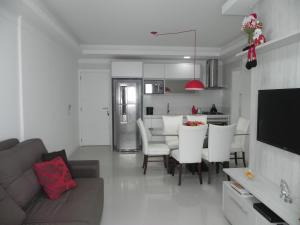 1057 - Apartamento para locação em Bombinhas