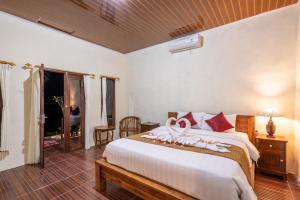 Phòng Giường Đôi Nhìn Ra Núi (Double Room with Mountain View)