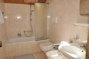 Two-Bedroom Apartment (4 Adults)
