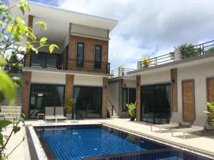 Baan Fran Sim Da - Ban Riang