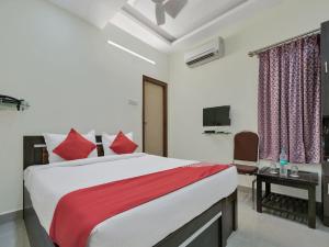 OYO 12181 Hotel Gravity, Hotels - Hyderabad