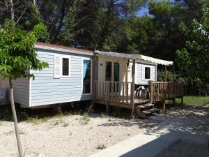 Campings Camping Aux Portes De Cassis : photos des chambres