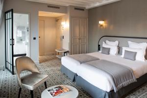 Hotels Lenox Montparnasse : photos des chambres