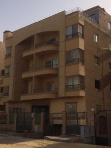 112 AUC Residence