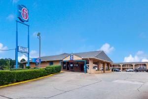 Motel 6-Marshall, TX