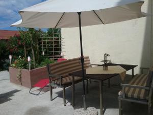 Waldeck Apartment 1