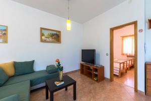 Apartments Pino