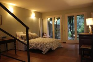 Il Fienile, casa vacanza in campagna con parcheggio privato e giardino privato, a 6 chilometri da Bologna centro e 1 chilometro da Bologna Fiera, Parco commerciale Meraville e Gran Tour Italia