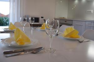 LUXURY Apartment Ledo