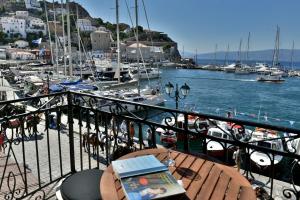 Hydra Port Apartments-Serenity Hydra Greece