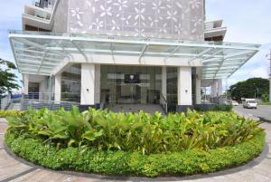 One Madison Place Tower 1