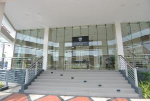 One Madison Place Tower 1