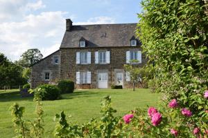 Maisons de vacances Gites de la Croix du Bourg : photos des chambres