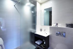 Hotels Hotel du Golf Saint-Laurent : photos des chambres