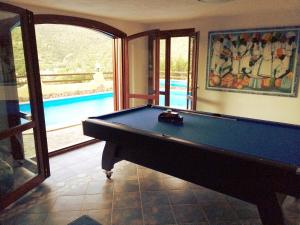 VILLA VITTORIA with PRIVATE HEATED SWIMMING POOL COMPLETE WITH HIDROMASSAGE FOR EXCLUSIVE USE , SEA and BEACH VIEW, 150 METERS FROM THE BEACH , POOL 60 m2 dept 140 cm