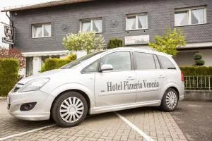 Hotel Pizzeria VENEZIA - Krummenau