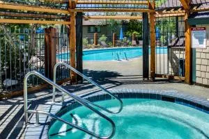 Sierra Sky - 塔霍城