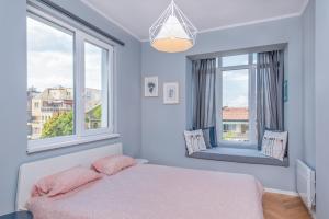 Dondukov Boulevard Two Bedroom Designer Suite