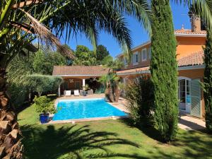 Villas Villa luxueuse avec piscine sur les hauts de Biarritz : photos des chambres