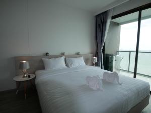 Aeras - The Ultimate Beachfront Experience