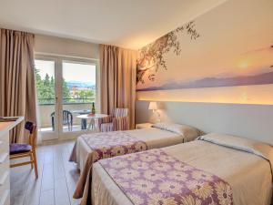 Double Room with Balcony room in Parc Hotel Gritti