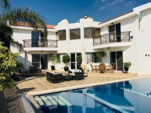 VILLA ALBIE - 3 BED LUXURY VILLA SEAVIEW IN CENTRAL PROTARAS