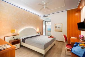 Standard Double Room with Sea View room in Hotel Danieli
