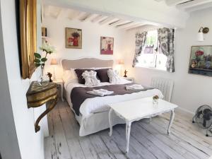 B&B / Chambres d'hotes La Romance et la Romanesque : photos des chambres