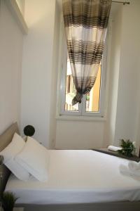 Single Room with Private Bathroom