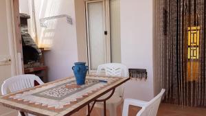 Lampedusa rosamarina