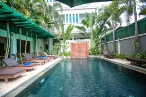 Central Night Hotel - Siem Reap