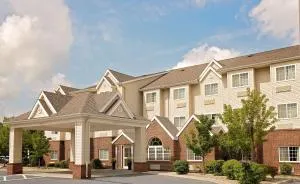 Microtel Inn and Suites by Wyndham - Geneva - Yale