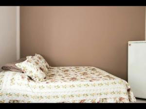 pequeno e aconchegante meia quadra da praia