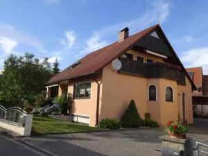 Ferienwohnung PIA - Büchelberg