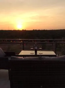 Paradise Terrace House - Sol Posto