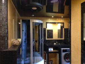 Triplex jacuzzi apartment