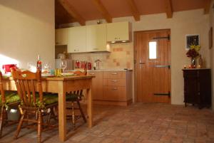 Holiday House Sweet Home