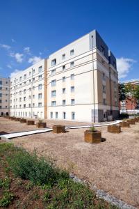 Appart'hotels Sejours & Affaires Reims Clairmarais : photos des chambres